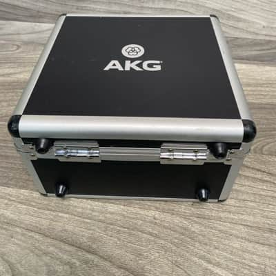 Akg P220 Microphone W/Case image 2