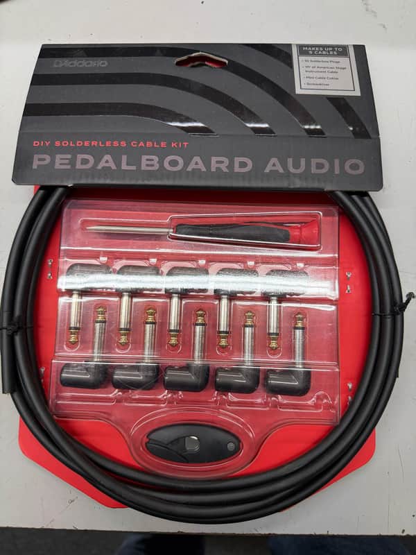 D'Addario PW-GPKIT-10 Planet Waves DIY 90° Solderless Custom 1/4" TS Cable Kit - 10', 10 plugs 2005 - 2020 - Black image 1
