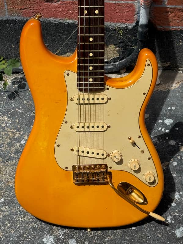 Fender Stratocaster FSR Deluxe Player '62 AVRI Reissue 2005 - very cool faded Olympic White looks 50 years old already. image 1