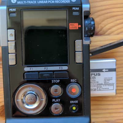 Olympus LS-100 PCM Handheld Portable Multi-Track Field Recorder similar to Tascam DR-100 image 4