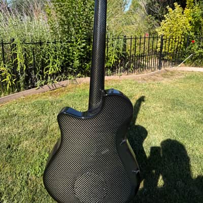 Emerald Virtuo 2024 Translucent Black Quilted Maple image 5