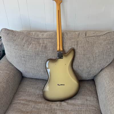 Squier Vintage Modified Baritone Jazzmaster with Rosewood Fretboard 2015 - 2017 - Antigua image 2
