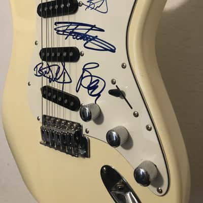 Focus by Kramer 111s SIGNED BY POISON BAND MEMBERS image 3