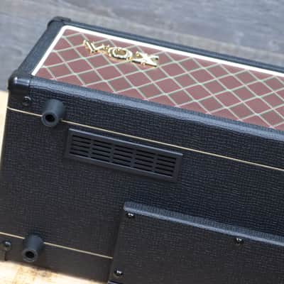 Vox AC15H Custom Head 15-Watt RMS All-Tube 16 or 8 Ohms Guitar Amplifier Head image 11