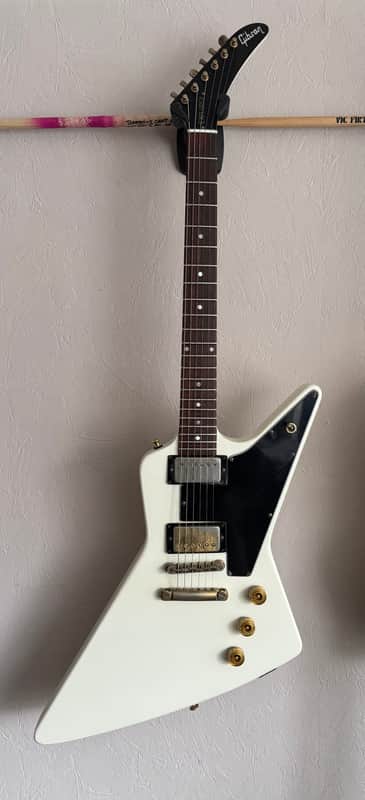 Gibson Explorer 1975 - refinished & refretted
