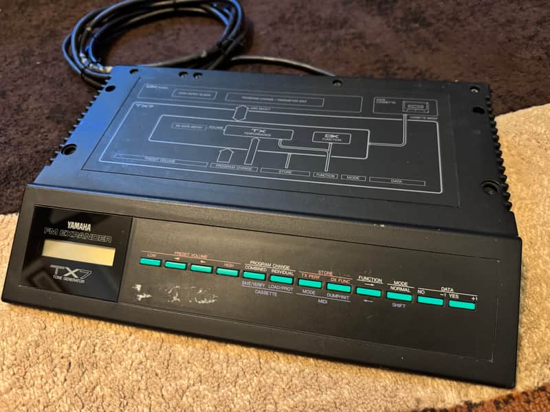 Yamaha TX7 FM Tone Generator 1985 - Black image 1