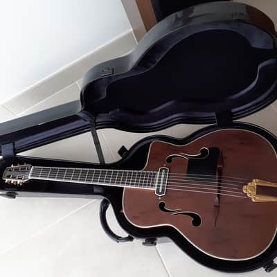 Guitare jazz manouche Y. Cholet image 1