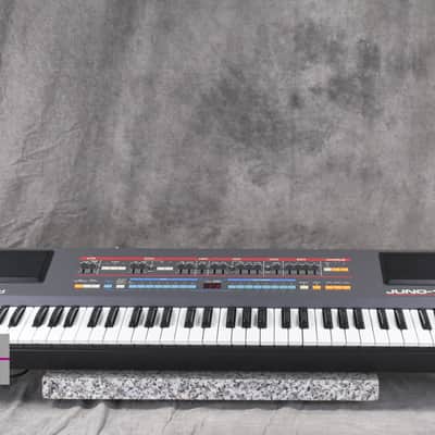 Roland Juno-106S Programmable Polyphonic Synthesizer in Good Condition image 2