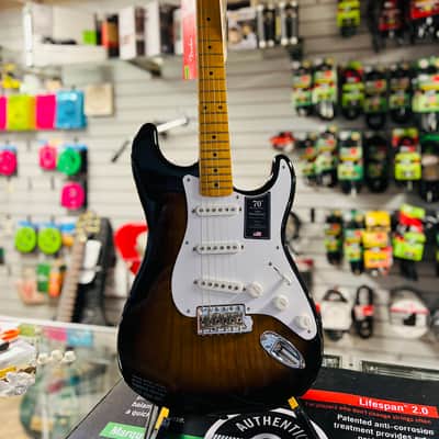 Fender 70th Anniversary American Vintage II '54 Stratocaster 2024 - Present - 2-Color Sunburst image 1