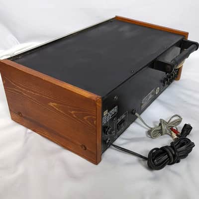 Marantz 2020 AM/FM Stereo Tuner w/ Wood Case - 1978 Silver image 12