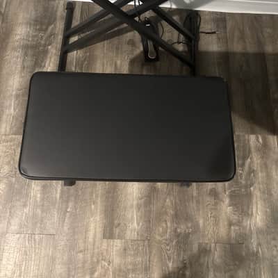 Korg Pa600 61-Key Keyboard w/ bench, stand, pedal, and headset image 2