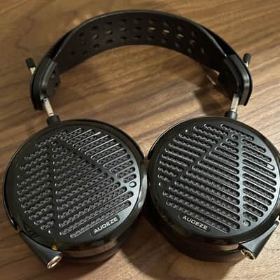 Audeze LCD-5 Open-Back Planar Magnetic Over-Ear Audiophile Headphones image 4
