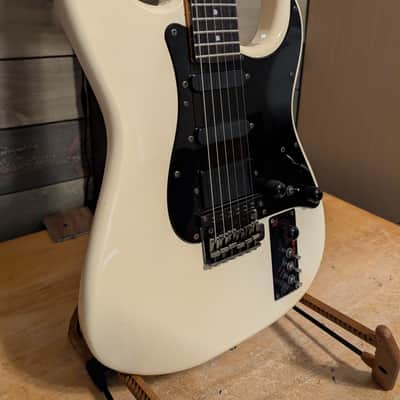 Casio MG-510 Electric Guitar MIDI Synth Controller 1980s White Very Good Condition image 5
