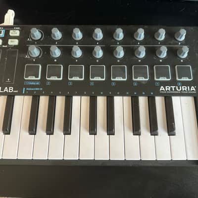 Arturia MiniLab MKII 25-Key MIDI Controller 2022 - Present - Black