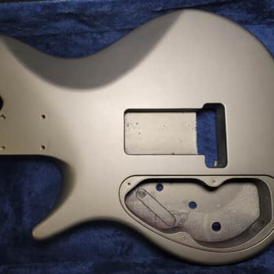 Warmoth Velocity Body, USA Custom, Silver, Binding image 5
