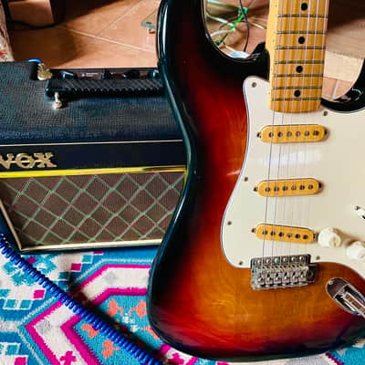 El Maya RARE 1975 Stratocaster Japan | Reverb France