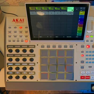 Akai MPC X Special Edition Standalone Sampler incl. MPC Pro Pack upgrade image 5
