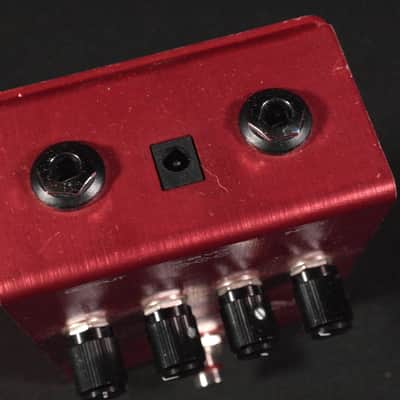 Mission Engineering Delta III Tri-stage Distortion Red image 3