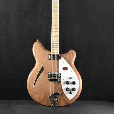 Mint Rickenbacker 360W 6-String Walnut Bild 2