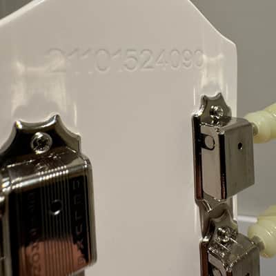 Epiphone 1961 SG Inspired by Gibson Custom Shop – Classic White – Gibson BurstBuckers – Original Hardshell Case image 13