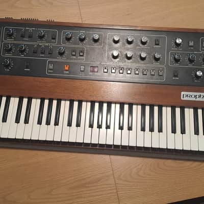 Sequential Prophet 5 Rev3.3 - 120 programs with MIDI and flightcase image 7