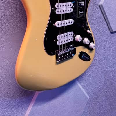 Fender Player II Stratocaster HSS 2024 - Present - Hialeah Yellow (MEX) image 2