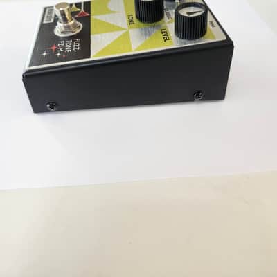 Used Maestro Fuzz-Tone FZ-M Fuzz Pedal - Yellow Graphic w/ Original Box image 5