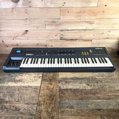 Ensoniq ESQ-1 Wave Synthesizer