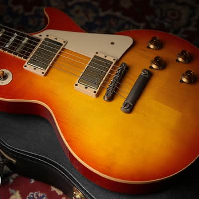 Gibson USA Custom Shop 58' R8 Reissue Les Paul Washed Cherry Sunburst image 14