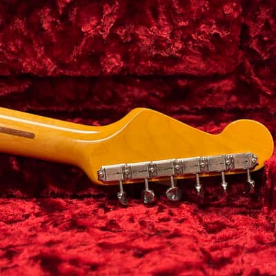 Fender Eric Johnson Signature '54 "Virginia" Stratocaster 2020 - Present - 2-Color Sunburst image 9