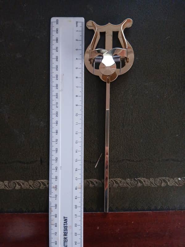 Straight medium Lyre image 1