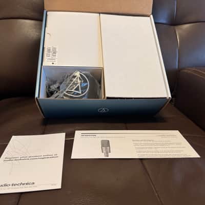 Audio-Technica vs AT4047/SV Large-Diaphragm Side-Address Cardioid Condenser Microphone image 7