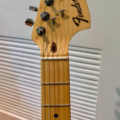 Fender American Special Stratocaster with Maple Fretboard 2015 - 2018 - Olympic White image 5