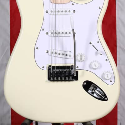 Squier Affinity Series Stratocaster with Maple Fretboard - Olympic White image 2