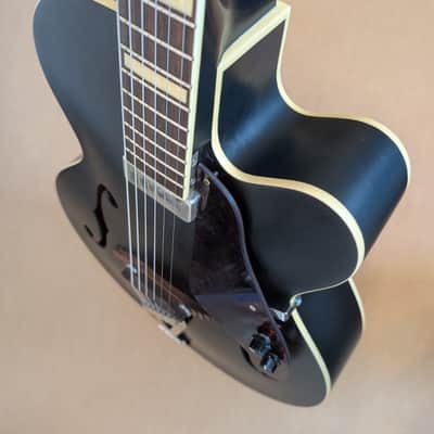 Gretsch G100CE Synchromatic Archtop Electro Acoustic Jazz Guitar Black + Case image 8
