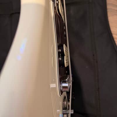 Fender Classic Player Jaguar Special HH with Pau Ferro Fretboard 2018 - 2019 - Olympic White image 5