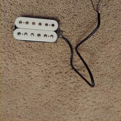 Fender Player Series Alnico 2 Humbucker image 1