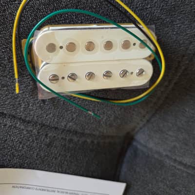 Fender 099-2217-205 Twin Head Vintage Stratocaster Neck Humbucker 2010s - Parchment image 4