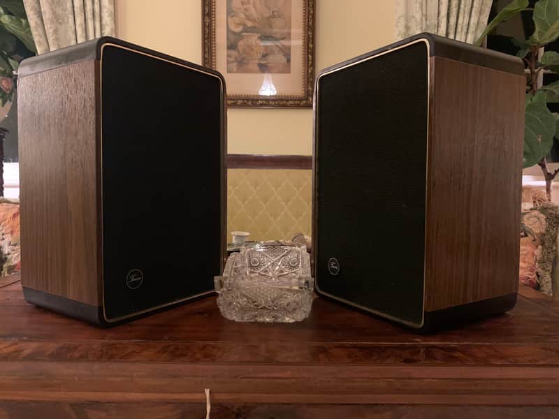 Vintage Tenna (MIJ) Home Line 8 ohm air suspension speaker system Black/walnut image 1