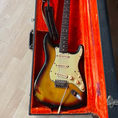 Fender Stratocaster 1965 - Sunburst image 1