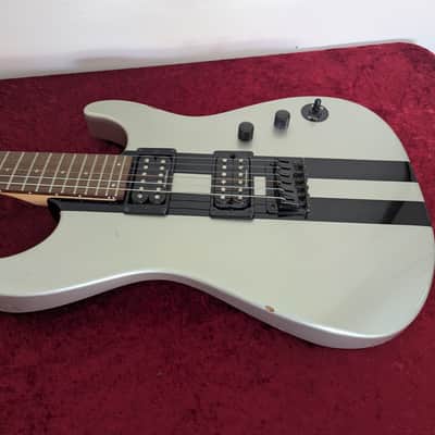 Fender Squier Showmaster Rally Stripe 2004 - Silver / Black Racing Stripe Rare Colorway Electric Guitar image 5