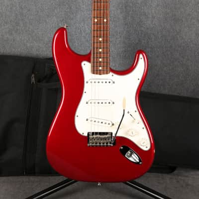 Fender Classic Player 60s Stratocaster - Candy Apple Red - 2nd Hand imagen 3