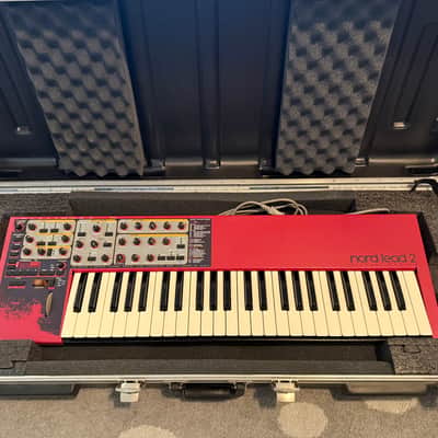 Nord Lead 2 49-Key 16-Voice Polyphonic Synthesizer image 8