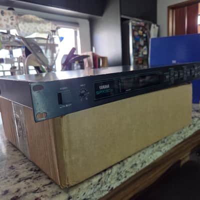 Yamaha SPX90 II Digital Sound Processor 1980s - Black image 2