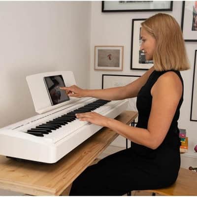 Kawai ES120 88-Key Portable Digital Piano with Responsive Hammer Compact Action and Built-in Speaker System and Bluetooth MIDI, Light Gray image 8