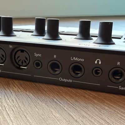 Novation Circuit Rhythm Groovebox 2021 - Present - Black image 4