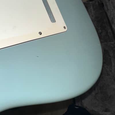 Fender American Professional Stratocaster with Maple Fretboard 2017 - 2019 - Sonic Grey image 6
