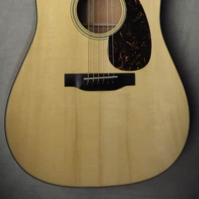 Martin Custom Shop D-18 Style 2026 - Natural image 2