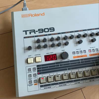 Roland TR-909 Rhythm Composer image 11