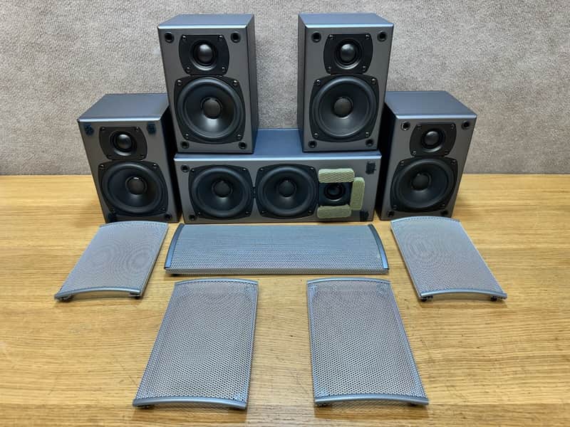 Miller & Kreisel M&K K15 K17 Speakers 5 total image 1